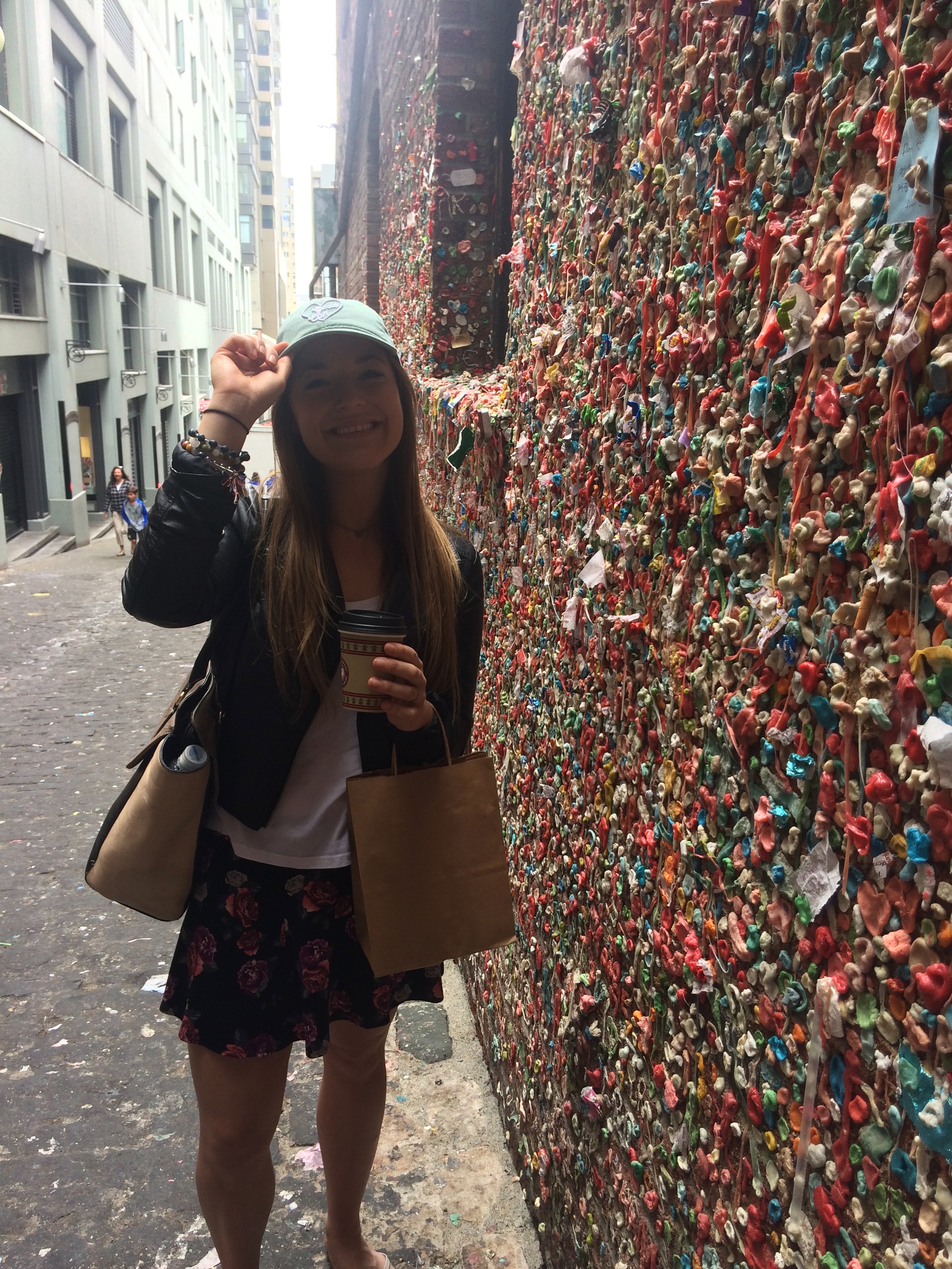 gum wall brit